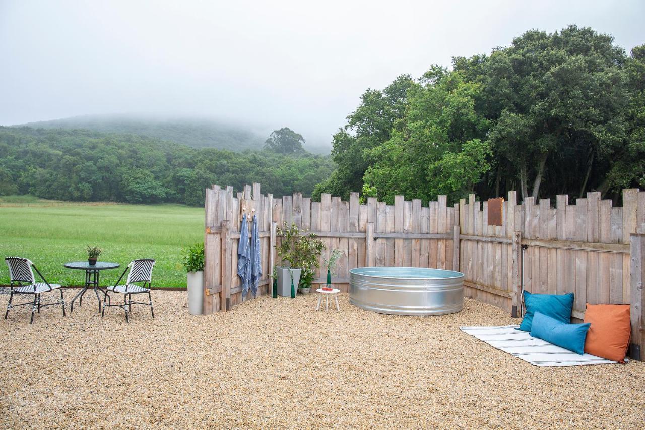Vibe Luxury Cabins Arnuero Exterior photo