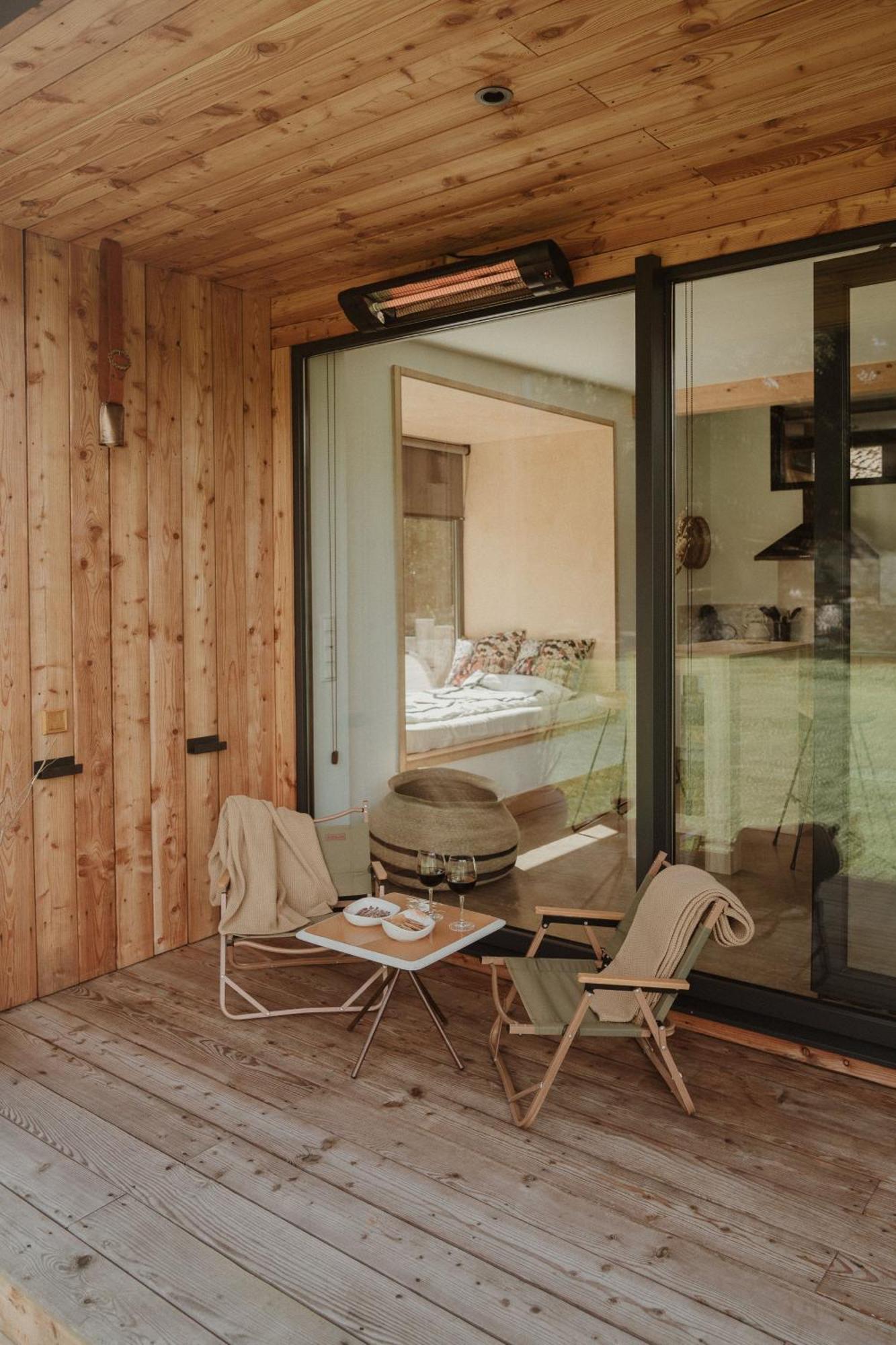 Vibe Luxury Cabins Arnuero Exterior photo