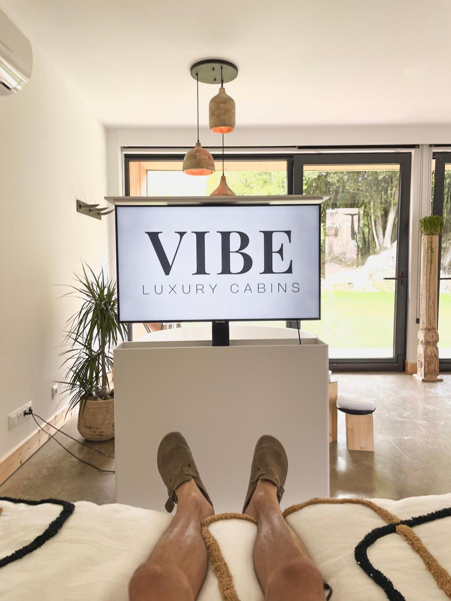 Vibe Luxury Cabins Arnuero Exterior photo